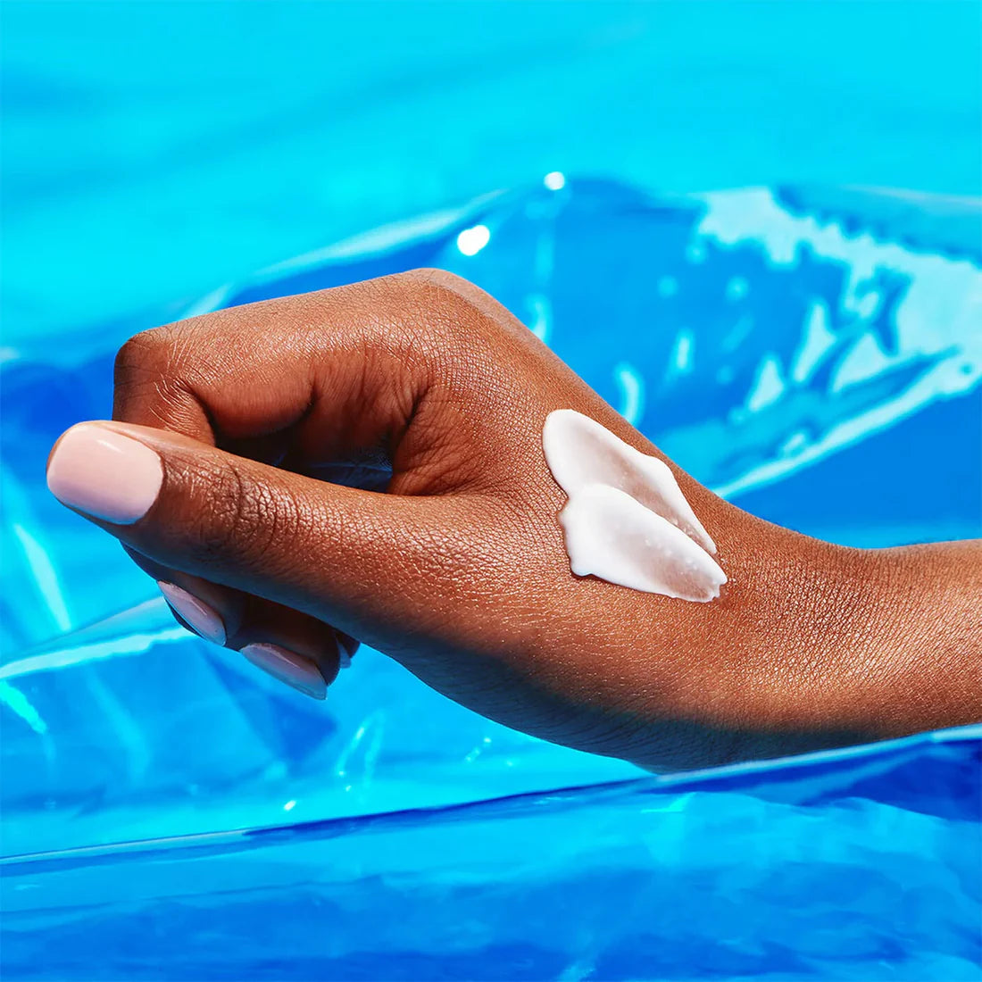 DRUNK ELEPHANT F-Balm Electrolyte Waterfacial مرطب عالي الجودة مع ڤيتامين (ف) من درانك ايلفينت