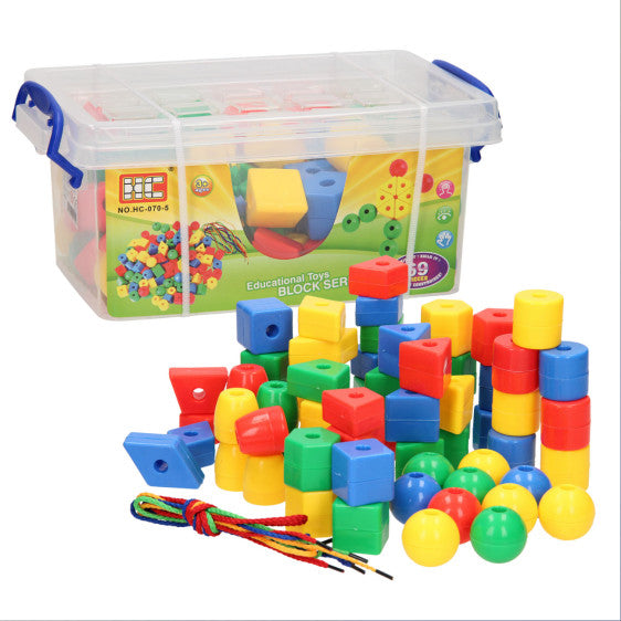 خرز بلاستيكي مع خيوط 69 قطعة - Plastic Beads With Strings 69 pcs